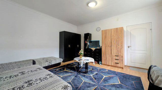 Eladó téglalakás, Kecskeméten 33 M Ft, 2 szobás