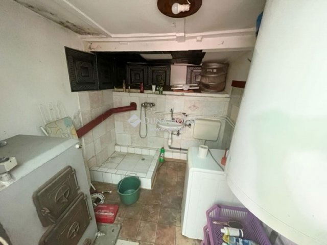 Eladó nyaraló, Szabadbattyánban 14.9 M Ft, 2 szobás