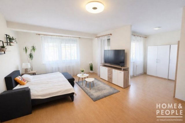 Eladó téglalakás, Hódmezővásárhelyen 54 M Ft, 2+1 szobás