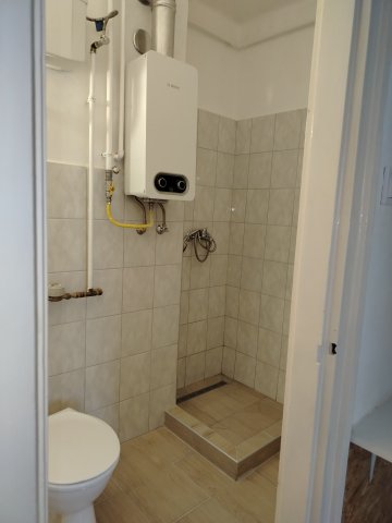 Eladó téglalakás, Kaposváron, Honvéd utcában 26.9 M Ft