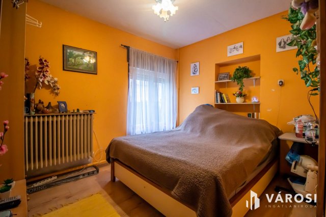 Eladó családi ház, Székesfehérvárott 69 M Ft, 5 szobás