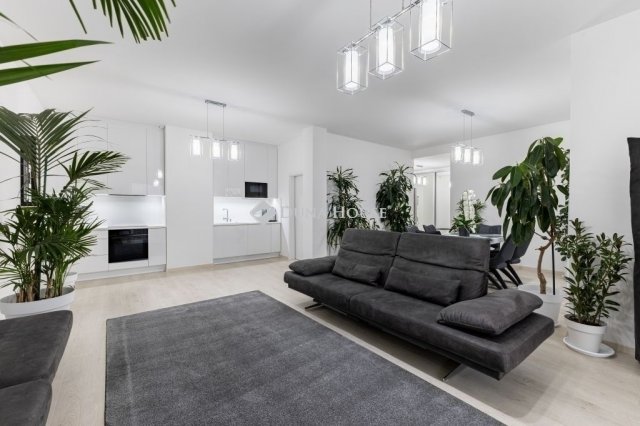 Eladó téglalakás, Budapesten, XIX. kerületben 152 M Ft, 3 szobás