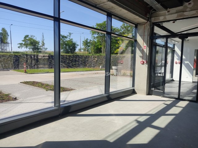 Kiadó üzlethelyiség, Törökbálinton 656 E Ft / hó