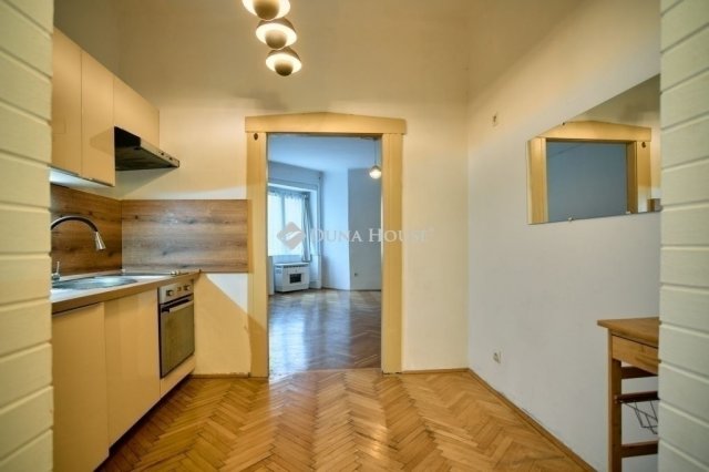 Eladó téglalakás, Budapesten, XIII. kerületben 82 M Ft, 2 szobás