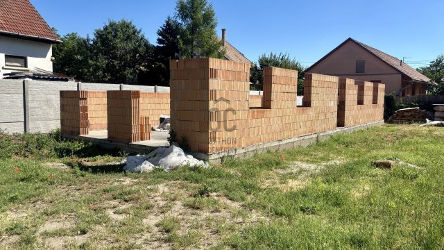 Eladó családi ház, Ócsán 99.9 M Ft, 5 szobás