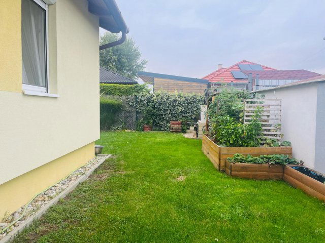 Eladó családi ház, Győrzámolyon 86.9 M Ft, 4 szobás