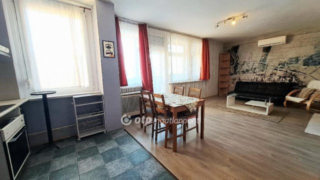 Eladó téglalakás, Székesfehérvárott 47 M Ft, 1+1 szobás