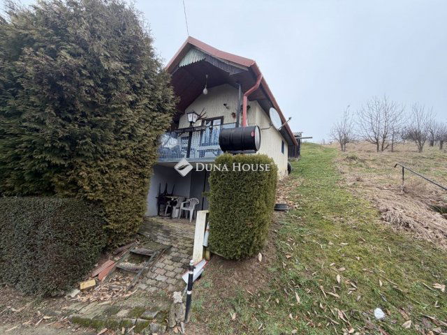 Eladó családi ház, Lentiben 4 M Ft, 1 szobás