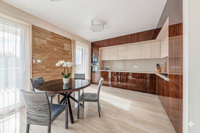 Eladó családi ház, Budapesten, XI. kerületben 353 M Ft, 4 szobás