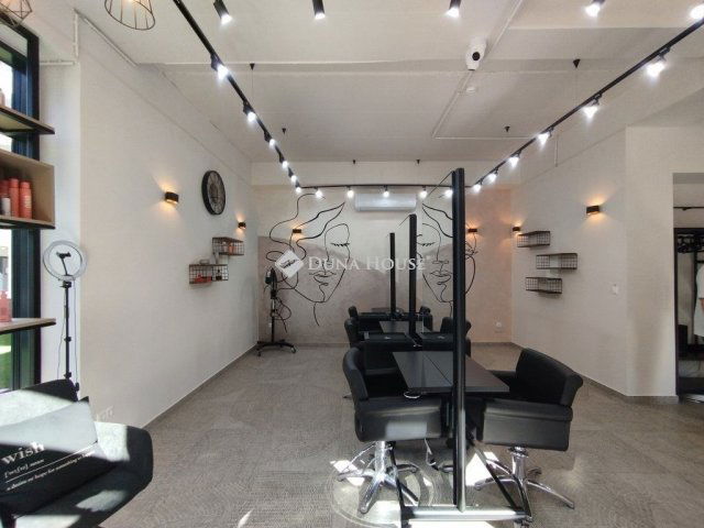 Eladó üzlethelyiség, Dorogon 23 M Ft, 3 szobás