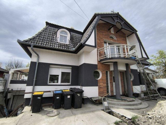 Eladó családi ház, Érden 119 M Ft, 6 szobás