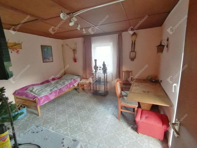 Eladó nyaraló, Pacsán 15.9 M Ft, 1 szobás / költözzbe.hu