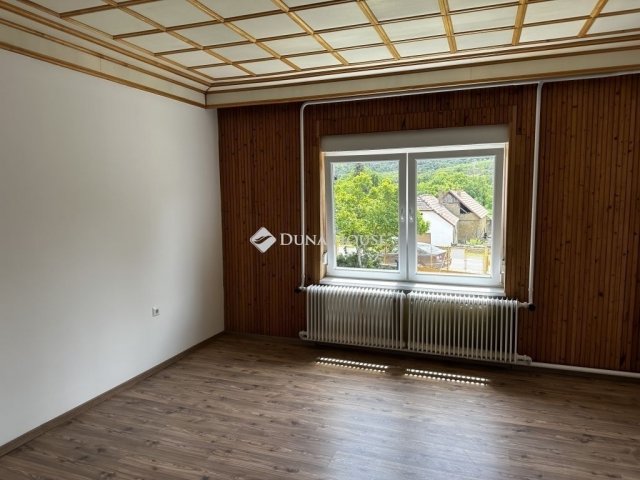 Eladó családi ház, Mecseknádasdon 55.9 M Ft, 4 szobás
