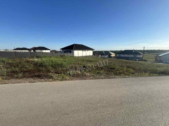 Eladó telek, Dányon, Vörösmarty utcában 29.5 M Ft