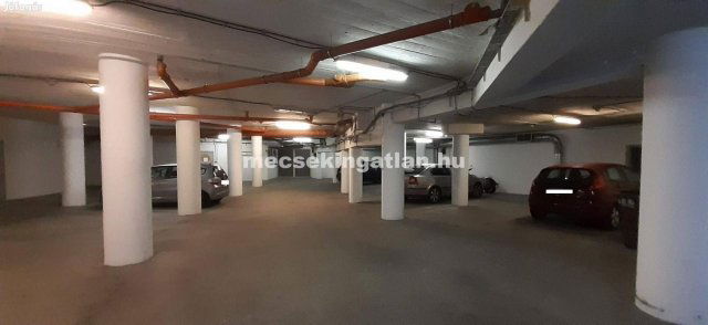 Eladó garázs, Pécsett 4.7 M Ft / költözzbe.hu