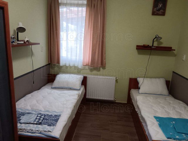 Eladó hotel, Banán 210 M Ft / költözzbe.hu