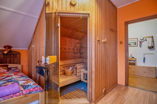 Eladó családi ház, Budapesten, XV. kerületben 194 M Ft, 6 szobás