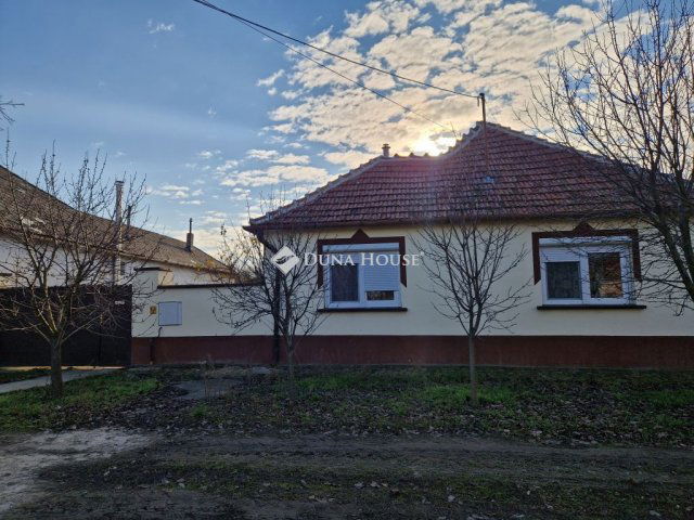 Eladó családi ház, Madarason 4.99 M Ft, 3 szobás