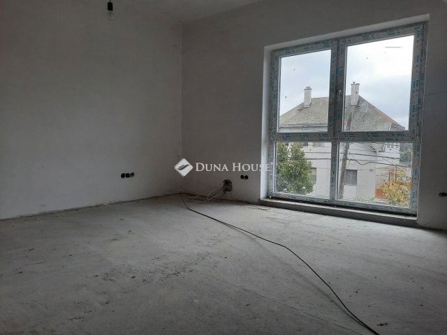 Eladó ikerház, Budapesten, X. kerületben 78 M Ft, 5 szobás