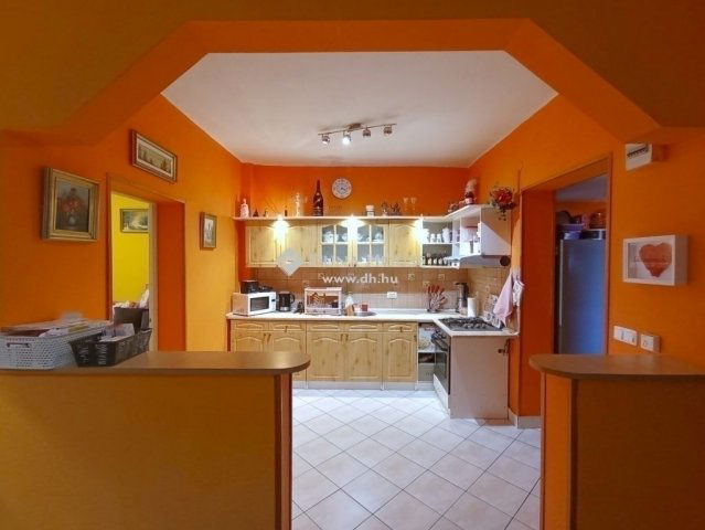 Eladó téglalakás, Budapesten, IX. kerületben 85.7 M Ft, 2 szobás