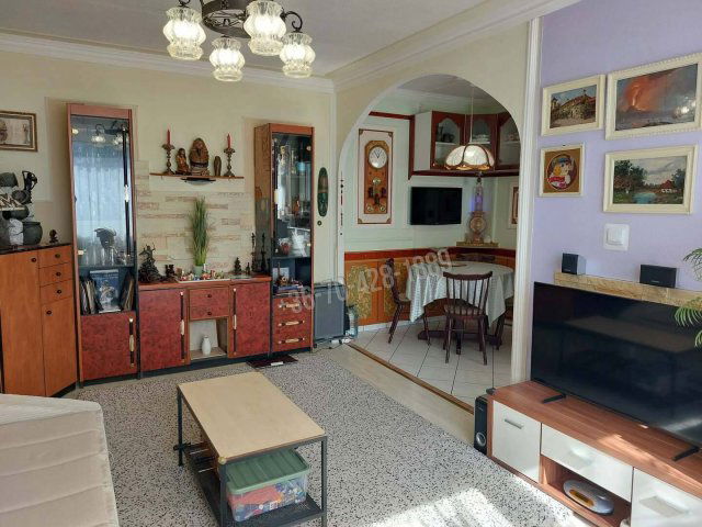 Eladó panellakás, Budapesten, III. kerületben 99.9 M Ft