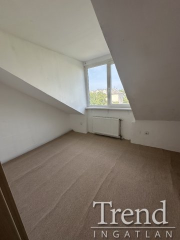 Eladó téglalakás, Dunaújvárosban 44.9 M Ft, 4 szobás