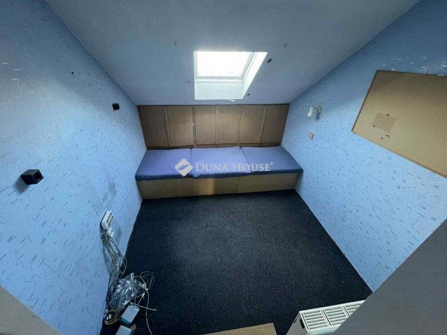 Eladó családi ház, Kecskeméten 89.9 M Ft, 6 szobás