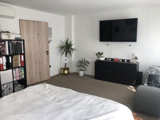 Eladó családi ház, Mogyoródon 137 M Ft, 5 szobás