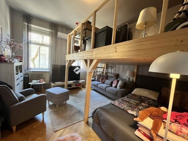 Eladó téglalakás, Budapesten, XV. kerületben 53.5 M Ft, 2 szobás