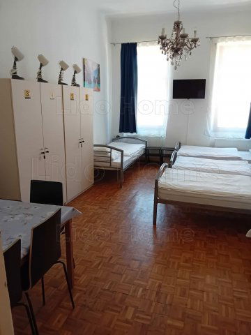 Kiadó téglalakás, albérlet, Győrött 350 E Ft / hó, 3 szobás