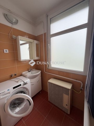 Eladó téglalakás, Budapesten, XXI. kerületben 62.99 M Ft
