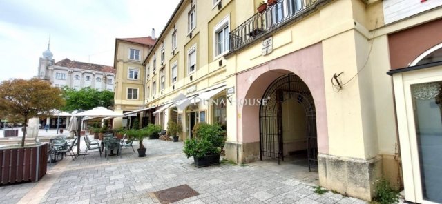 Eladó üzlethelyiség, Szombathelyen 12 M Ft / költözzbe.hu