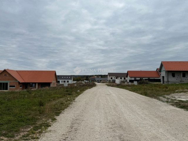 Eladó telek, Tótvázsonyban 35.99 M Ft / költözzbe.hu