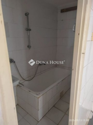 Eladó családi ház, Budapesten, XVIII. kerületben 49.9 M Ft