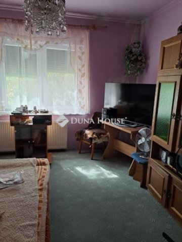 Eladó családi ház, Szegváron 22 M Ft, 2 szobás