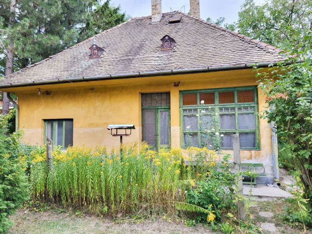 Eladó családi ház, Budapesten, XVI. kerületben, Bekecs utcában