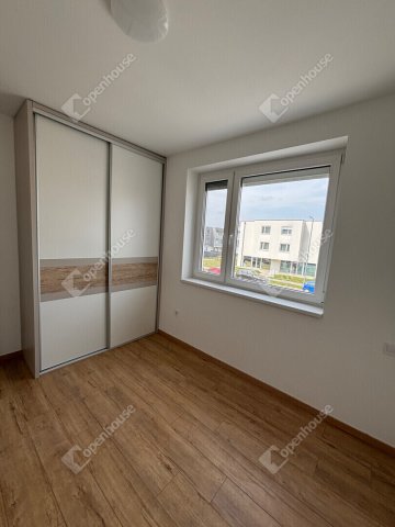 Kiadó téglalakás, albérlet, Győrött 220 E Ft / hó, 3+2 szobás