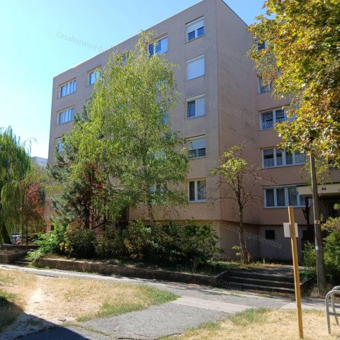 Eladó panellakás, Gödöllőn 74.89 M Ft, 2+1 szobás