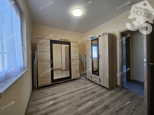 Eladó családi ház, Kecskeméten 99.9 M Ft, 5 szobás