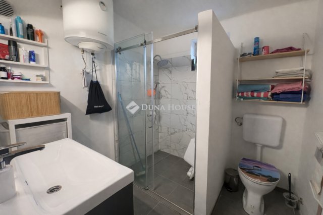 Eladó családi ház, Hódmezővásárhelyen 42 M Ft, 4 szobás