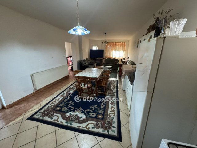 Eladó családi ház, Poroszlón 35 M Ft, 2+1 szobás