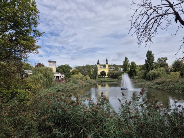 Eladó téglalakás, XI. kerületben, Kosztolányi Dezső téren