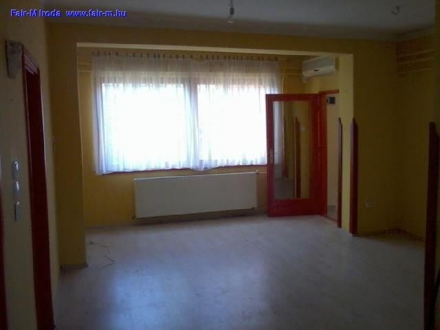 Eladó családi ház, Hódmezővásárhelyen 13.5 M Ft, 4 szobás