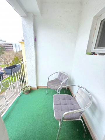 Eladó téglalakás, Dunaújvárosban, Gagarin téren 38 M Ft