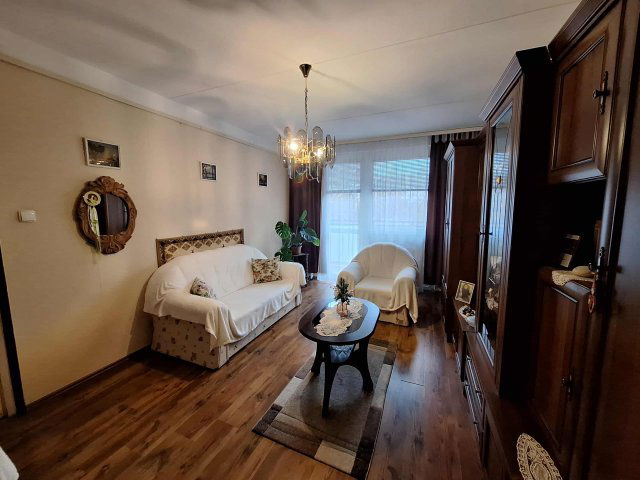 Eladó panellakás, Miskolcon 36 M Ft, 2+1 szobás