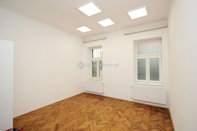 Eladó téglalakás, Budapesten, I. kerületben 88.6 M Ft, 2 szobás