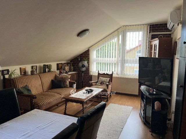 Eladó téglalakás, Pécsett 54.9 M Ft, 3 szobás