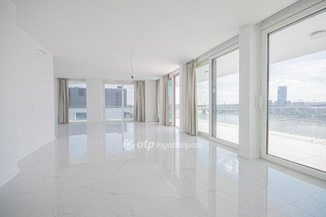 Eladó téglalakás, Budapesten, IX. kerületben 1217 M Ft, 8 szobás