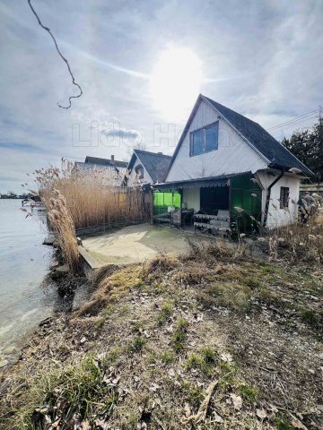 Eladó nyaraló, Szigetszentmiklóson 29.9 M Ft, 2 szobás