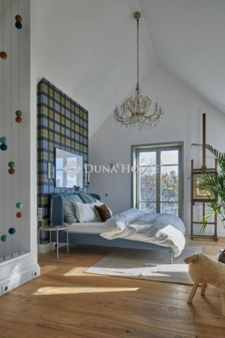 Eladó családi ház, Szentendrén 238 M Ft, 3 szobás